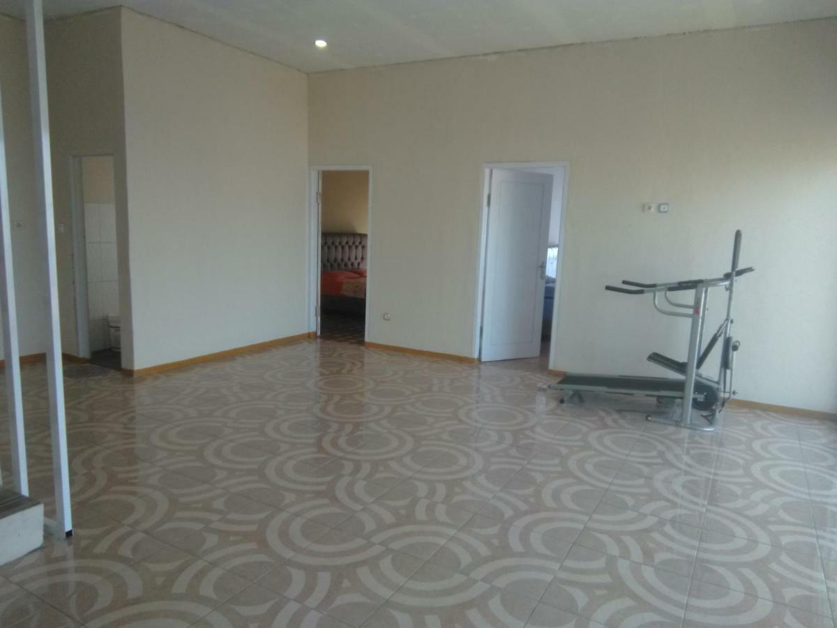 Syariah Runia Villa レムバン エクステリア 写真